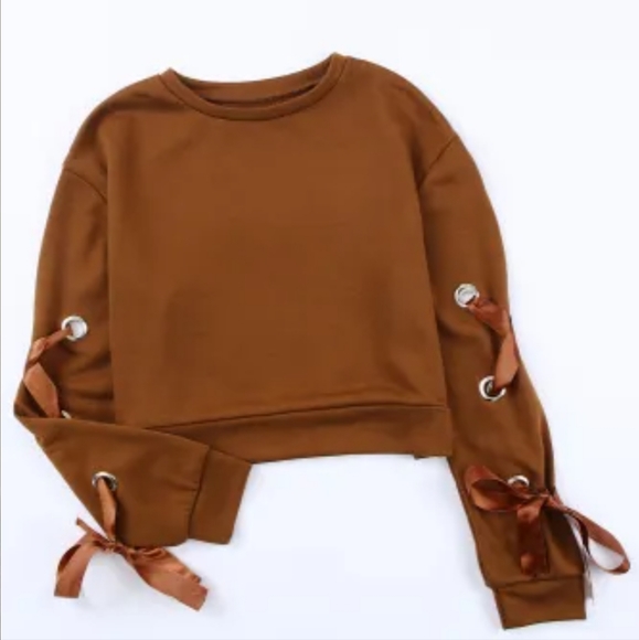 None Tops - ❤️New Trendy grommet ribbon sleeve crop top